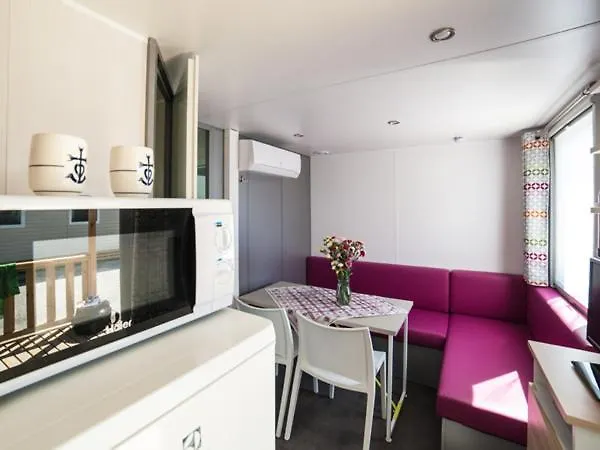 Camping Le Clos Du Rhone Saintes-Maries-de-la-Mer Campsite